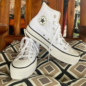 White Converse Platform Womens Size 8